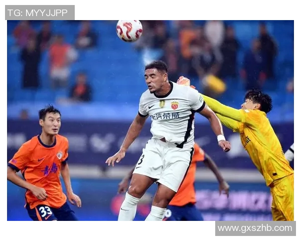 上海足球队实力变革引发热议球迷期待新赛季的精彩表现与突破