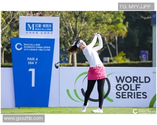 激浪足球明星代言形象展示引领潮流风尚的魅力之旅 激浪足球明星代言形象展示引领潮流风尚的魅力之旅