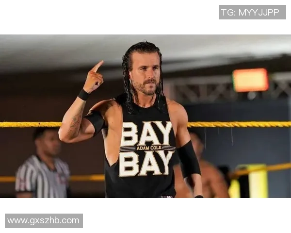 足球明星亲临WWE赛场感受摔跤魅力与激情碰撞 足球明星亲临WWE赛场感受摔跤魅力与激情碰撞